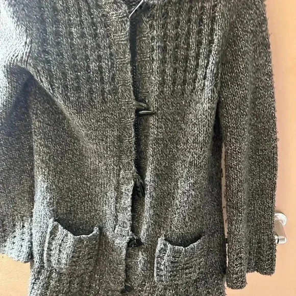 Keren Hart Long Sleeve Hooded Button Up Sweater Size Medium - Picture 6 of 8